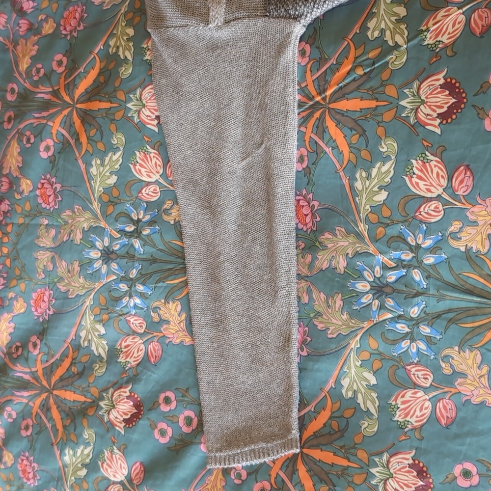 Sarah Pacini sweater - Picture 10 of 11